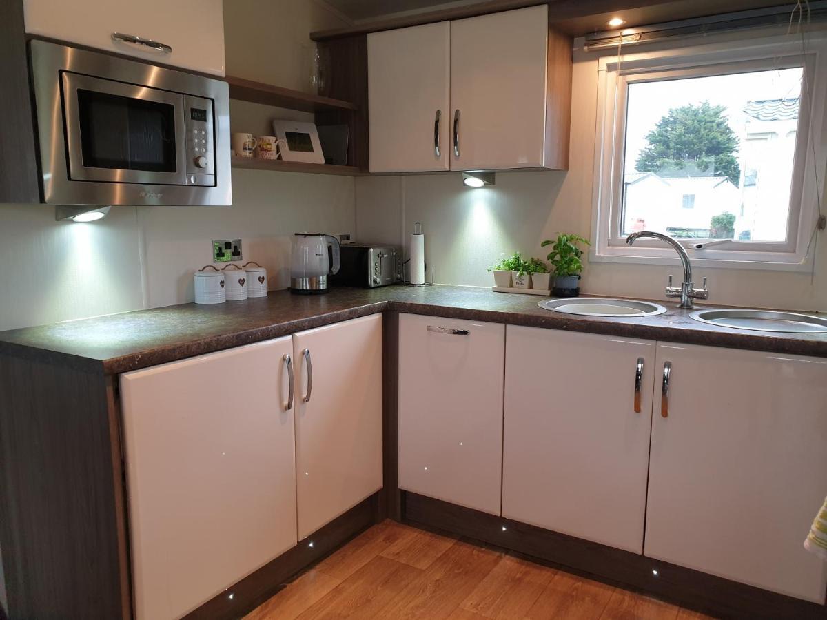 Privately Owned Stunning Caravan Seawick Holiday Park St Osyth Jaywick Sands 외부 사진