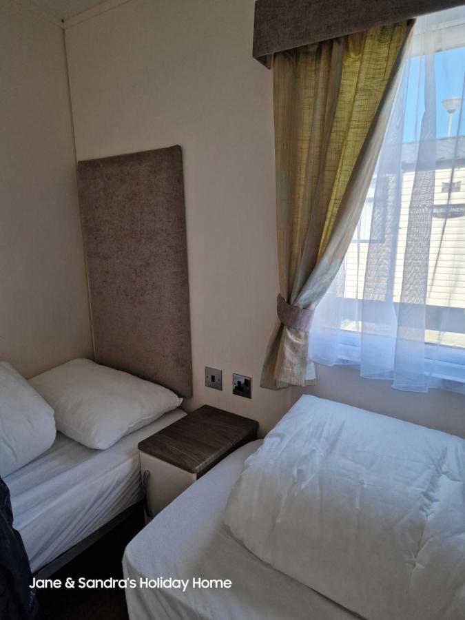 Privately Owned Stunning Caravan Seawick Holiday Park St Osyth Jaywick Sands 외부 사진