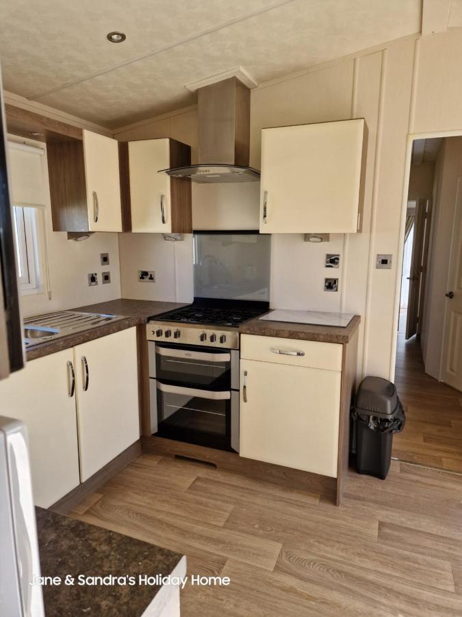 Privately Owned Stunning Caravan Seawick Holiday Park St Osyth Jaywick Sands 외부 사진