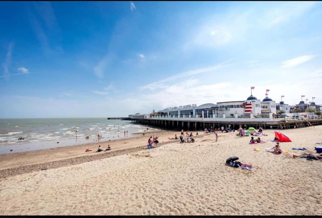 Privately Owned Stunning Caravan Seawick Holiday Park St Osyth Jaywick Sands 외부 사진